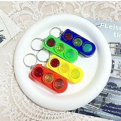 Light Up Traffic Signal Key Ring Toy