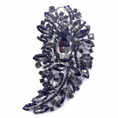 Royal Delicate Floral Rhinestone Brooch Pin